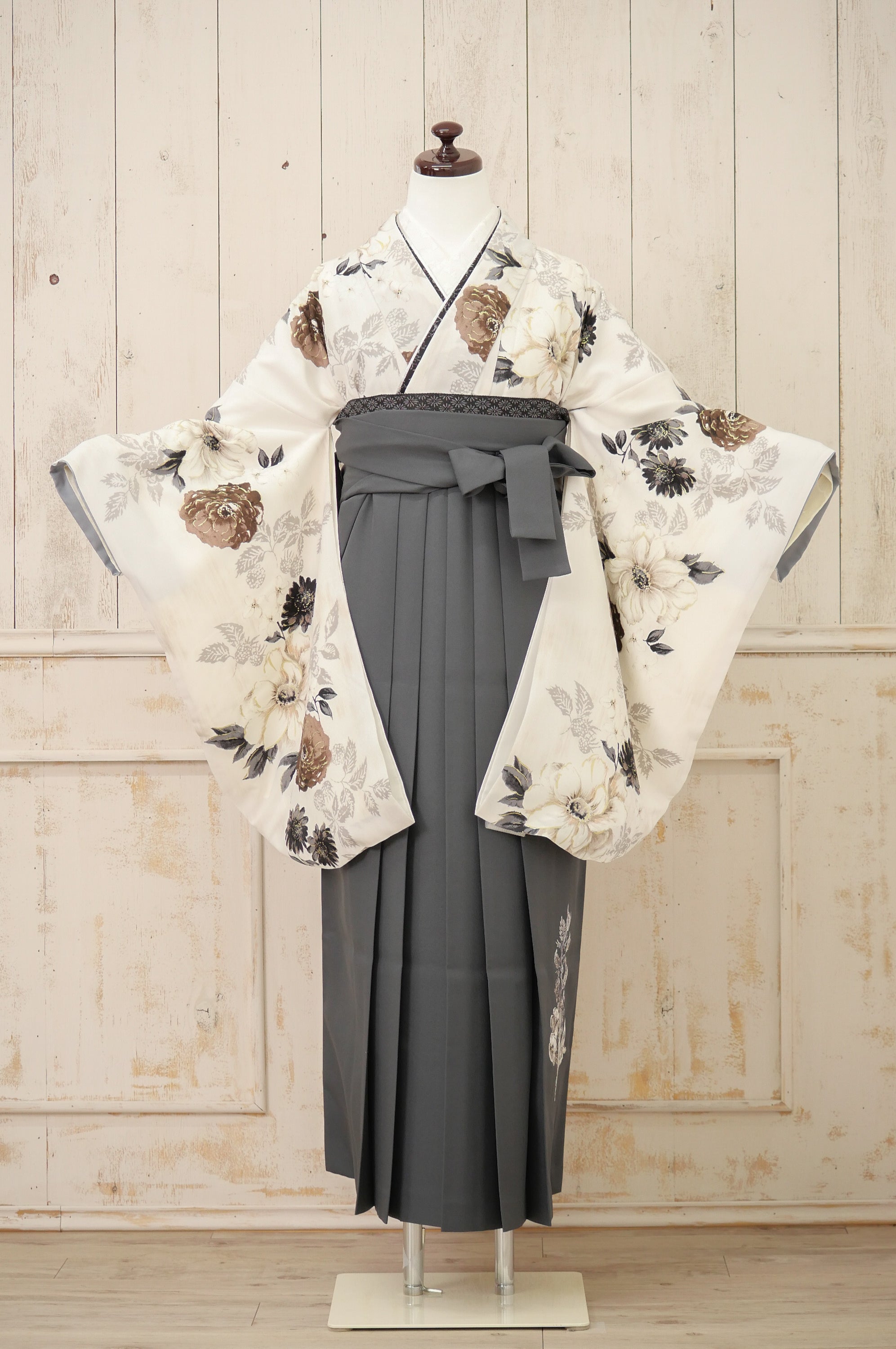 KR-143/JILL STUART クチナシオフホワイト 卒業袴