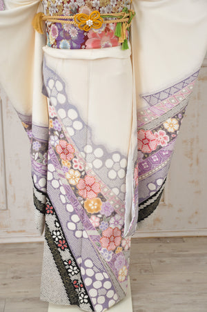 FR-014　白地しぼり　振袖