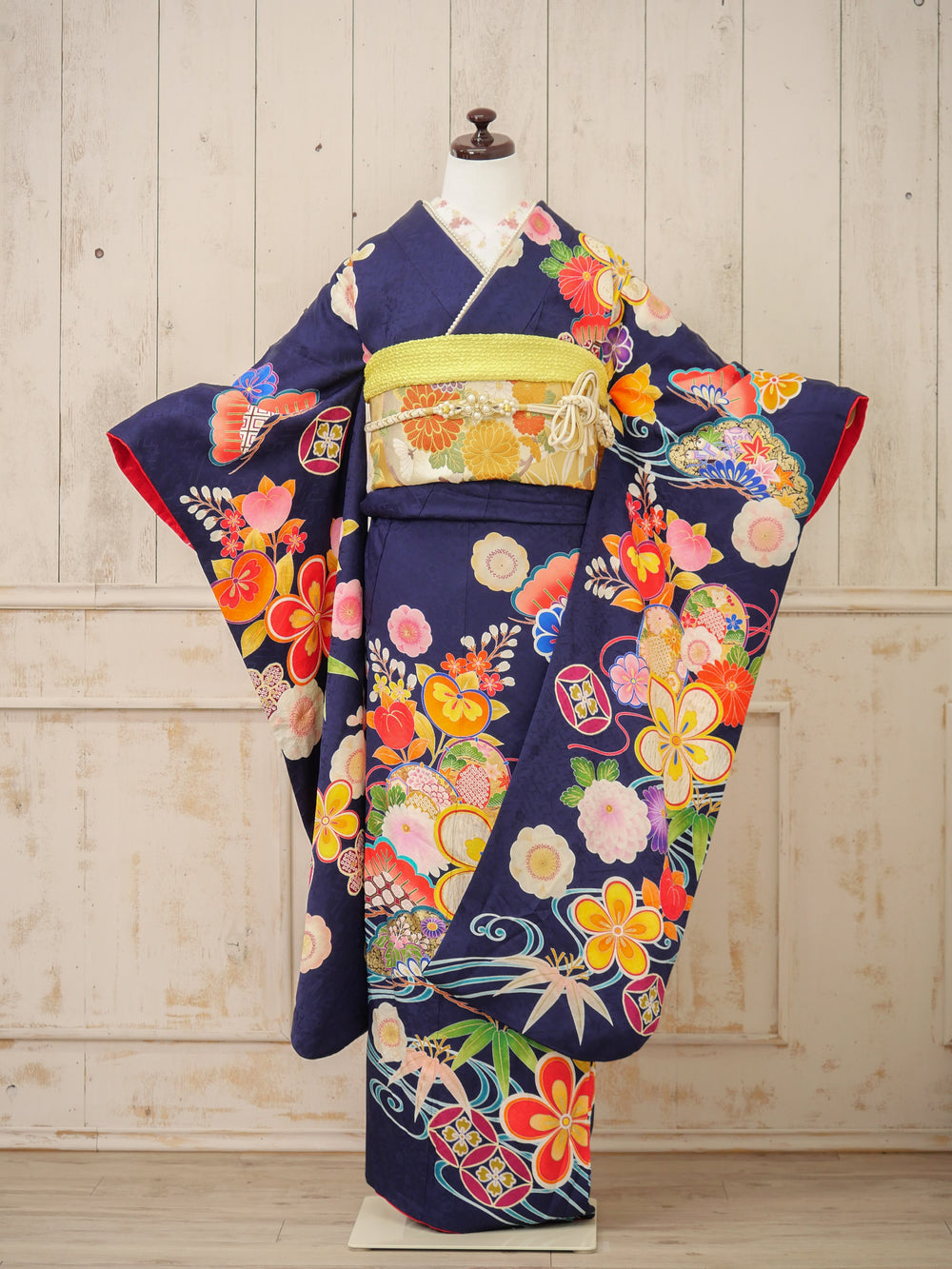 FI-004　雅な蒼花　振袖