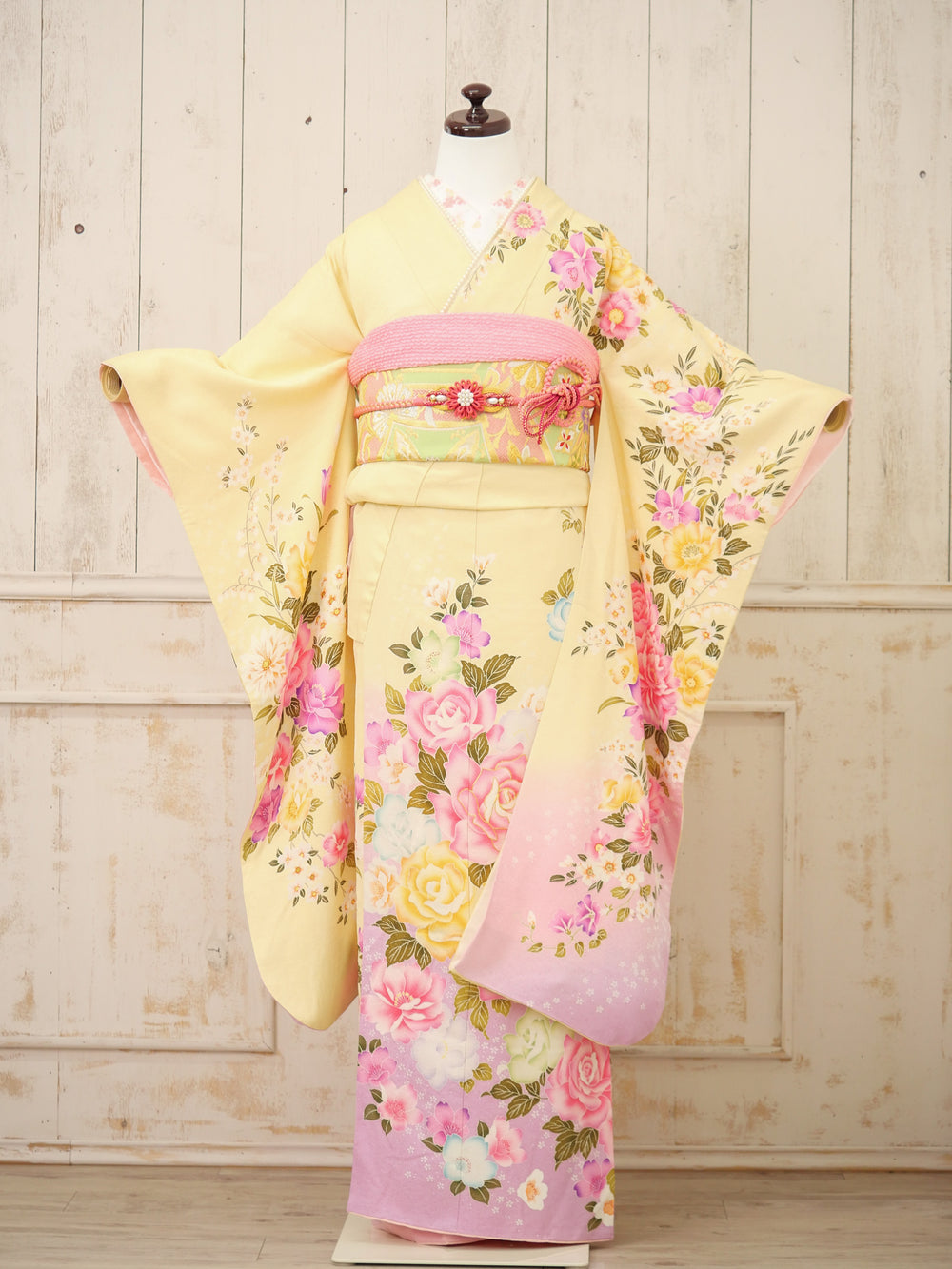 FI-008　黄色×ピンク薔薇　振袖
