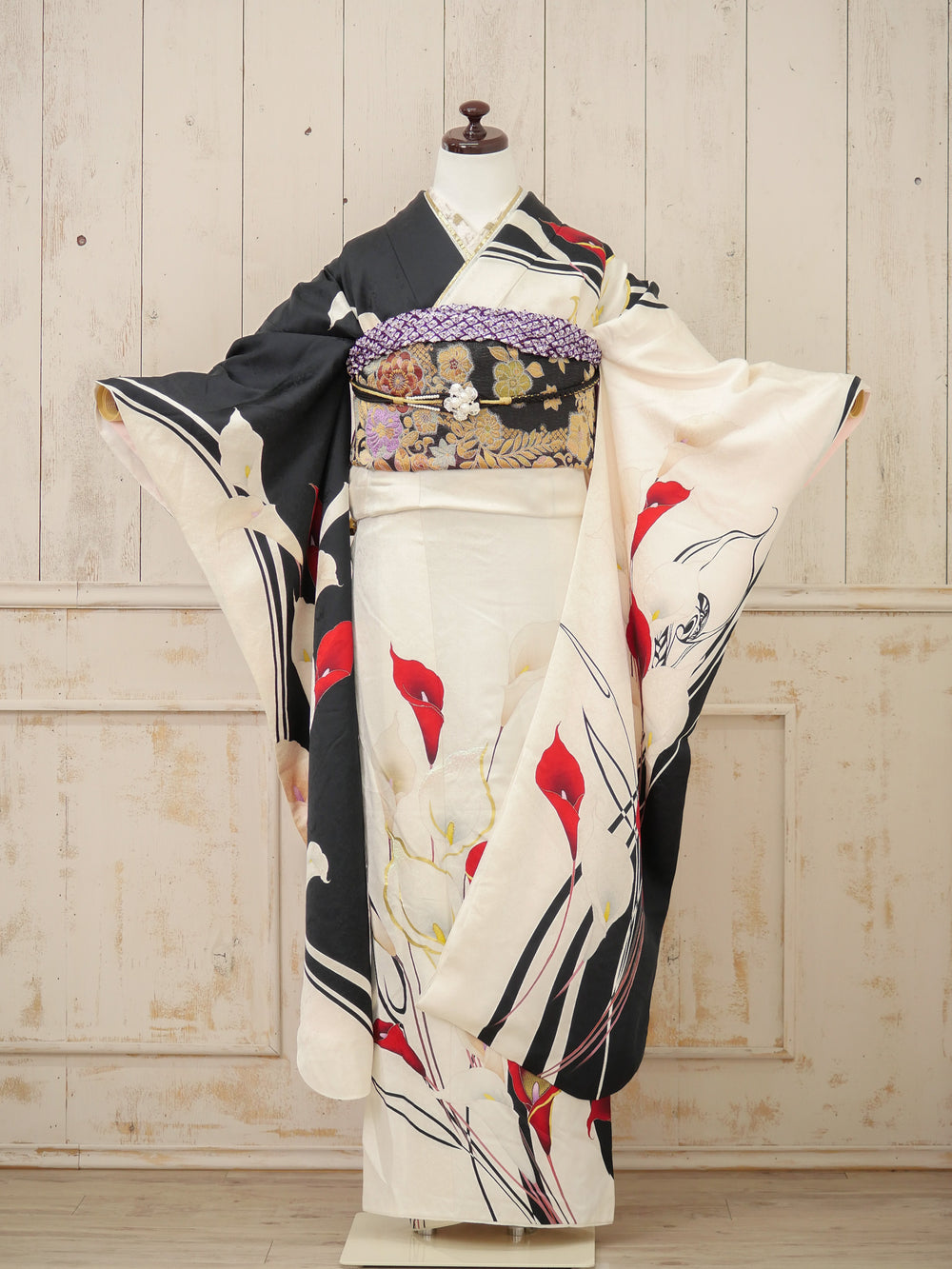 FI-009　白黒カラーリリー　振袖