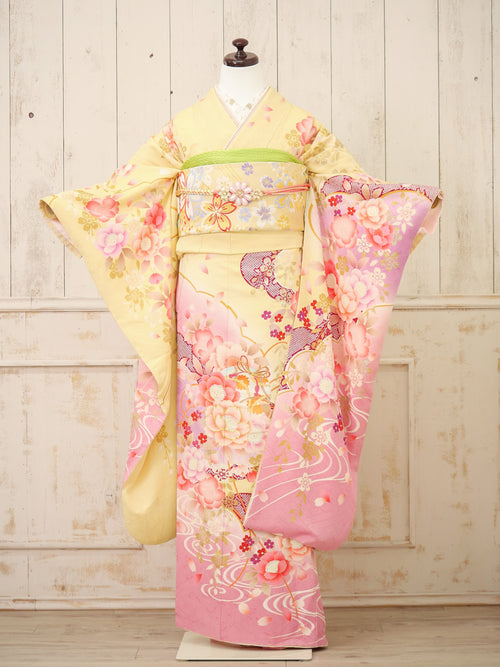 FI-018    黄色地桜づくし　振袖