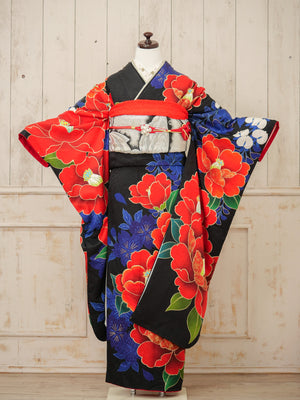 FI-035    夜咲き椿の彩宴　振袖