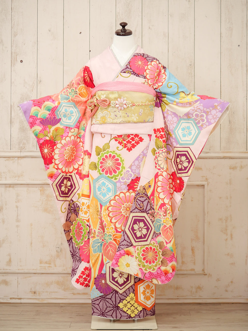 FI-046　華ひらく春夢　振袖
