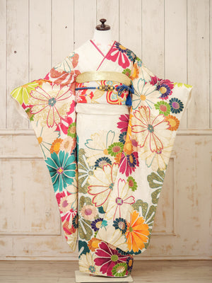 FI-047    花舞う麗日　振袖