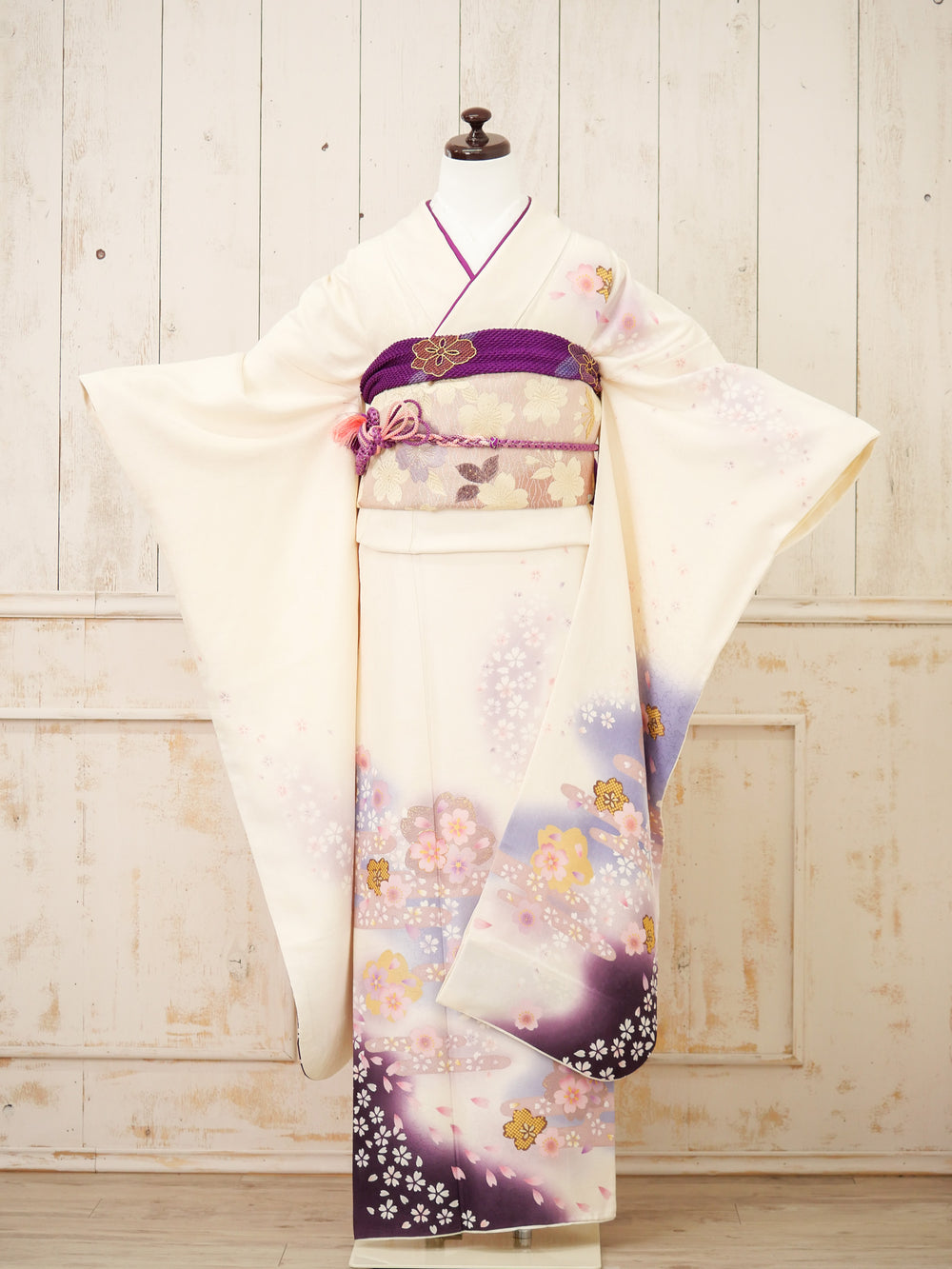 FK-023　白地紫小花　振袖.