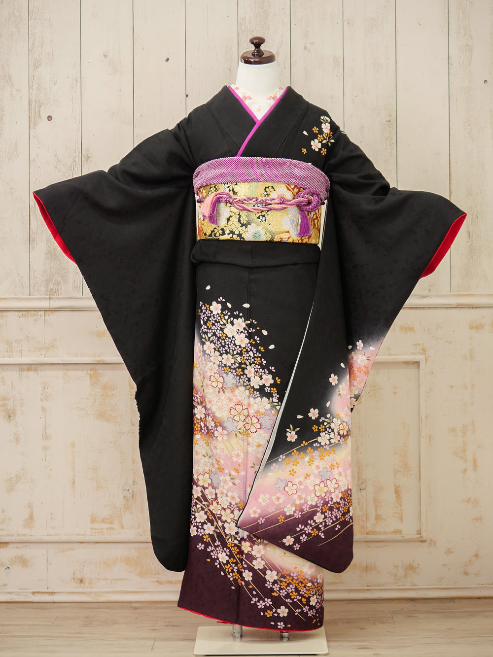 FK-025　黒地白枝垂れ桜　振袖.