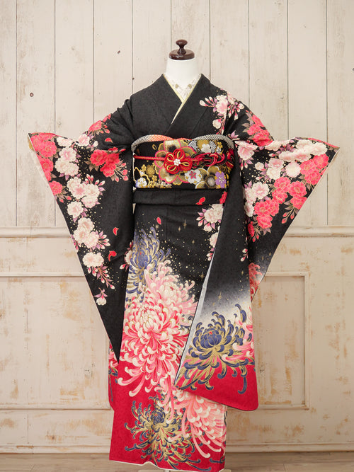 FK-032　黒地ピンク大菊　振袖.