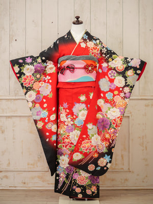 FK-036　赤地黒グラデ　振袖.