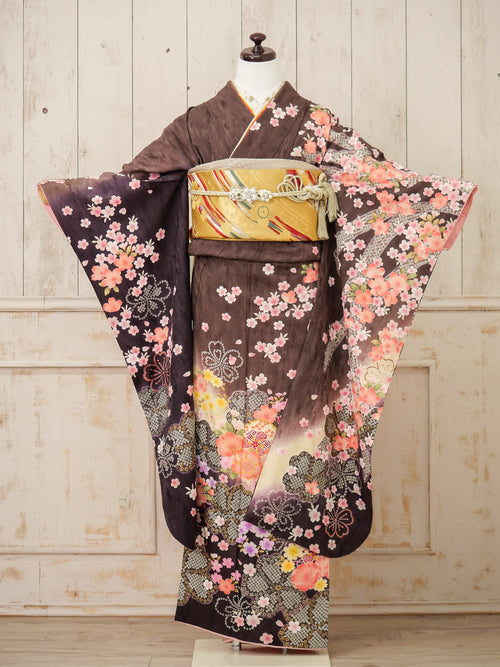FK-038　茶色地花　振袖.