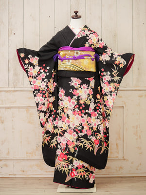 FK-049　黒地ピンク笹　振袖.