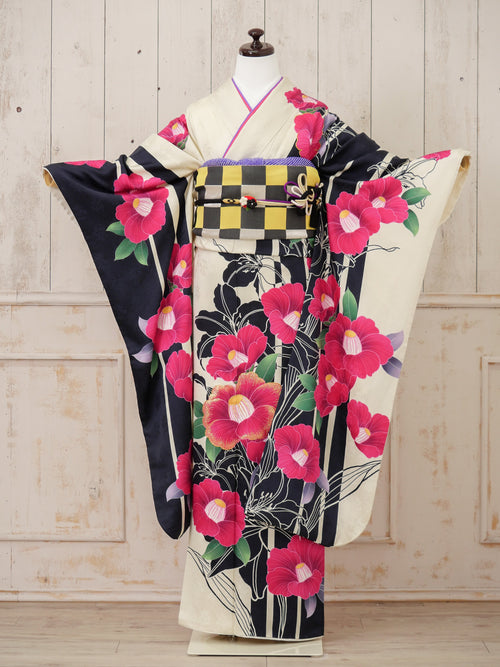 FR-002 　 緑地矢絣　振袖