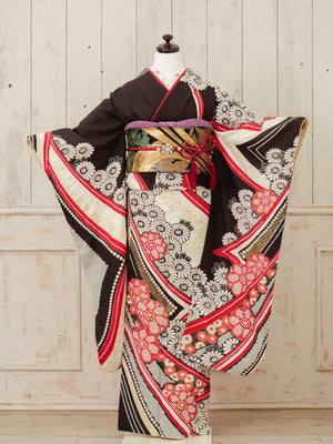 FR-016　茶色地赤しぼり　振袖