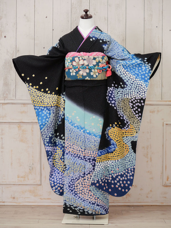 FR-035　黒地花流水　振袖