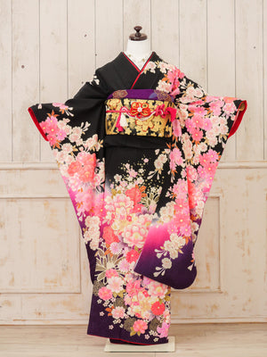 FR-048　黒地ピンク花　振袖