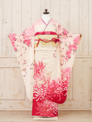 FR-051   白地ピンク菊　振袖