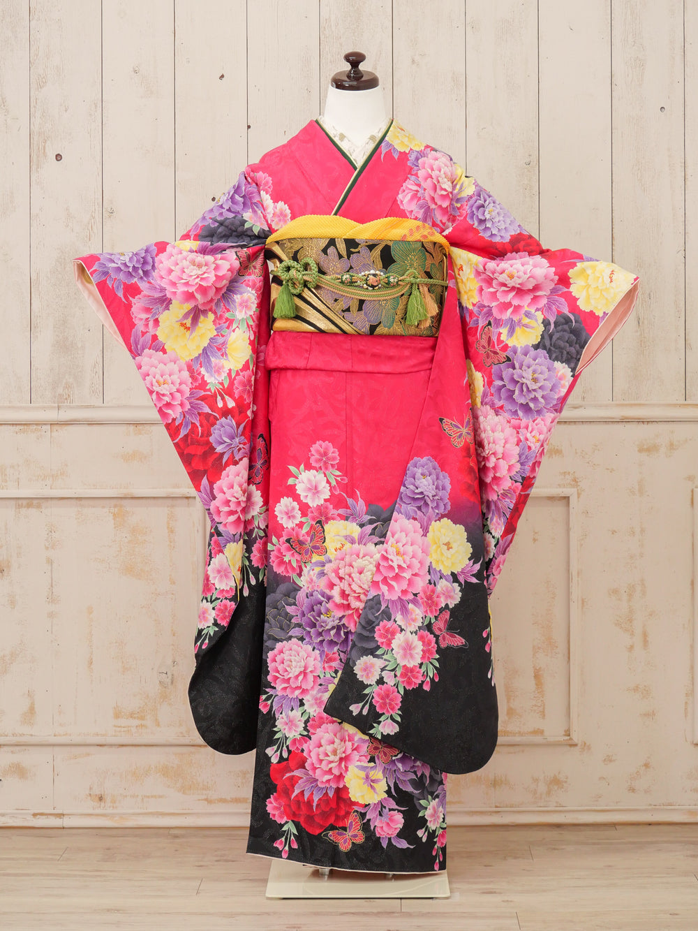 FR-057　ビビッドピンク蝶　振袖