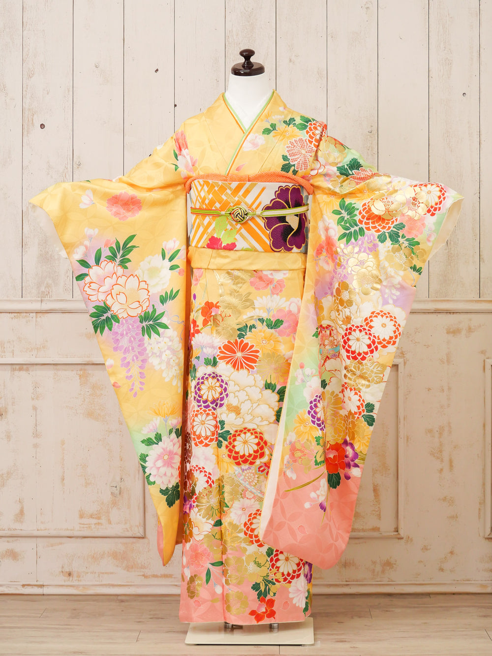 FR-061　黄色地古典　振袖