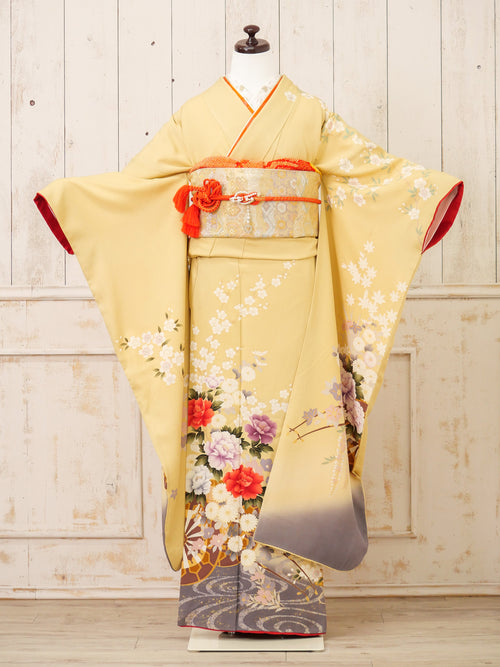 FR-072　黄色地古典　振袖
