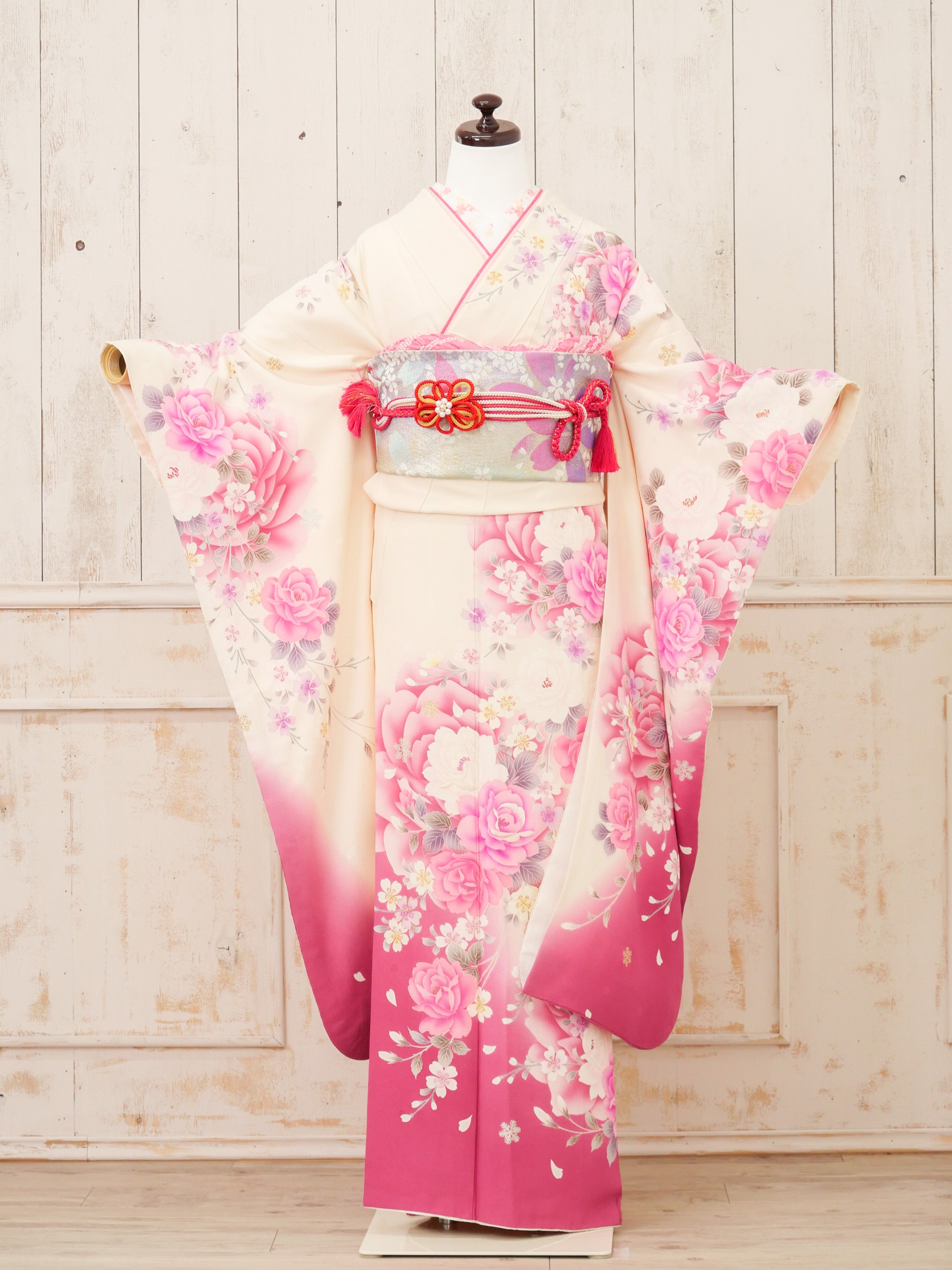 白×ピンク 枝垂れ桜 振袖 身丈153 FK-017 ピンク地枝垂れ桜 振袖 | ワナップ(着物レンタル)