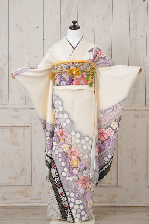 FR-014　白地しぼり　振袖