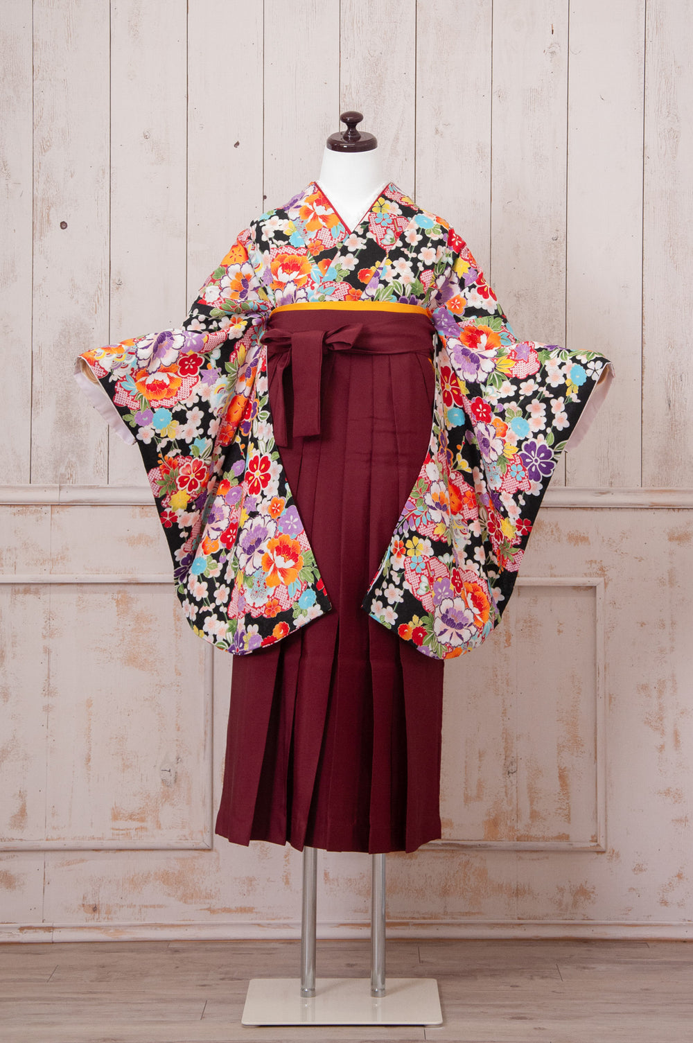 KR-061/黒地総柄　卒業袴　仙台　宮城