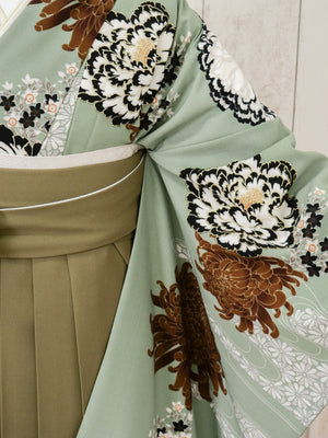 KR-133/玉城ティナ×紅一点モスグリーン　卒業袴