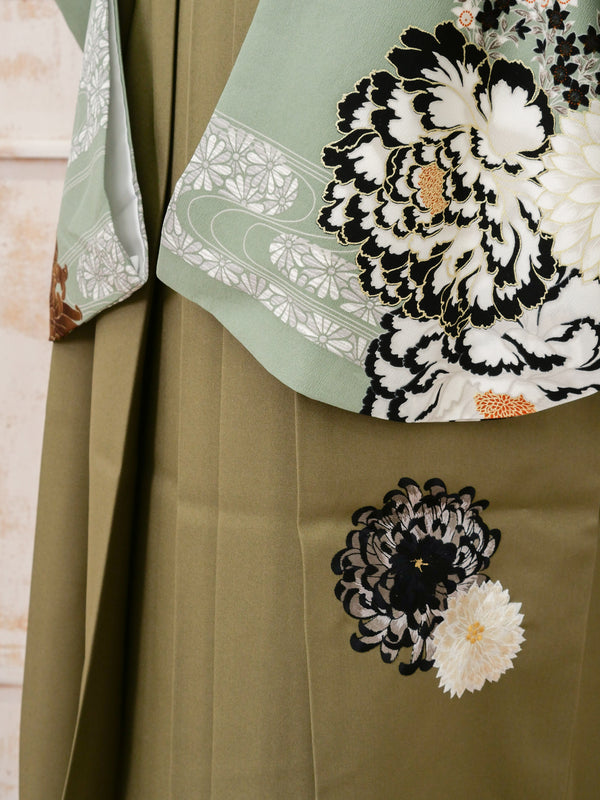 KR-133/玉城ティナ×紅一点モスグリーン　卒業袴