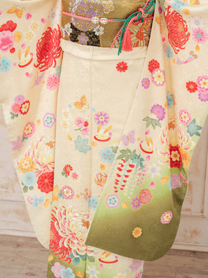 FR-022　クリーム雪兎　振袖