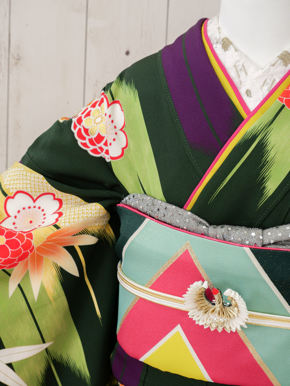 FR-001   　緑地モダン柄　振袖