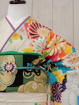 FR-010　白地古典　AMIAYA　振袖