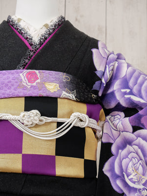FR-025  黒地紫バラ　振袖