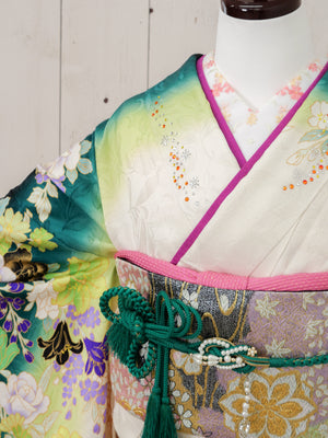 FR-006　白地グリーン 桂由美　振袖