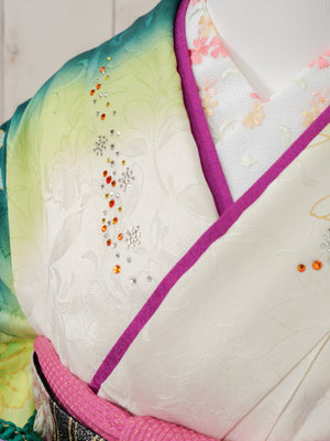 FR-006　白地グリーン 桂由美　振袖