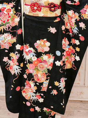 FR-028　黒地花籠　振袖