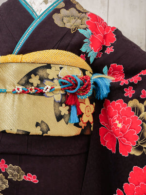 FJ-002   茶色地大牡丹赤　振袖