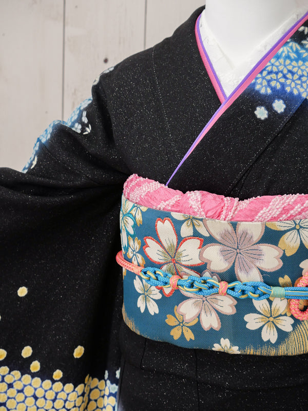 FR-035　黒地花流水　振袖