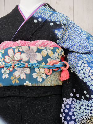 FR-035　黒地花流水　振袖