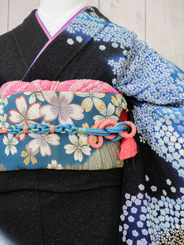 FR-035　黒地花流水　振袖