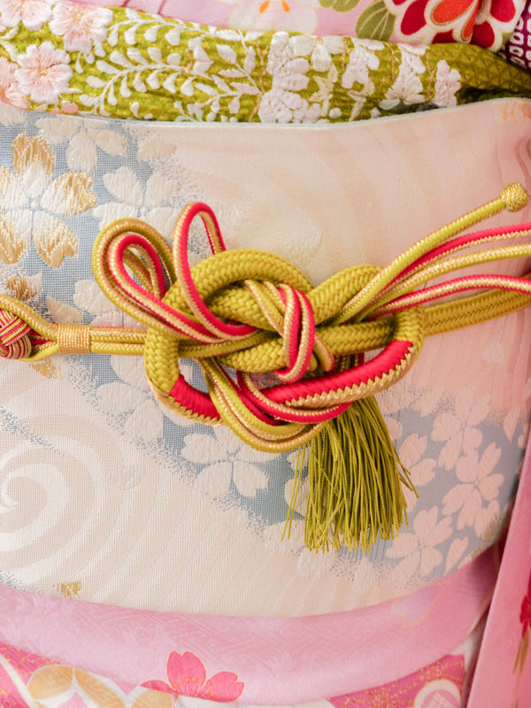 FR-036    ピンク地古典　振袖