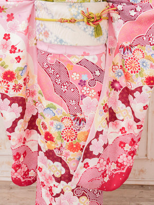 FR-036    ピンク地古典　振袖