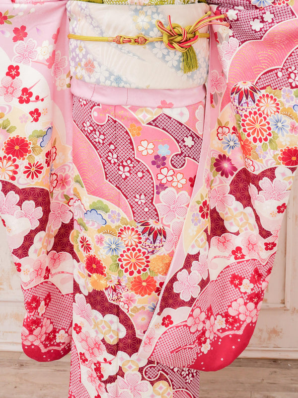 FR-036    ピンク地古典　振袖