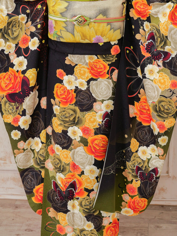 FR-037   黒地オレンジバラ　振袖