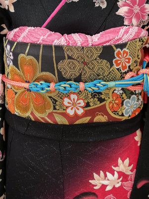 FR-038　黒地ピンク花　振袖