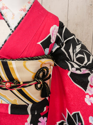 FR-039   ビビットピンク黒バラ 振袖