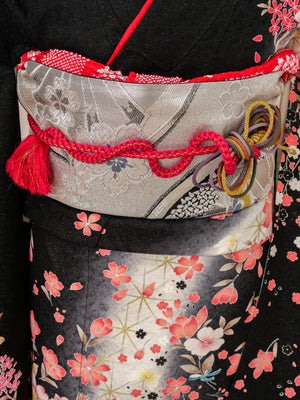 FR-040   黒地ピンク花　振袖