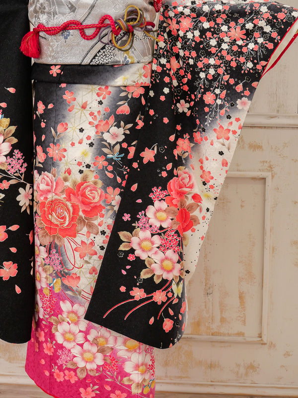 FR-040   黒地ピンク花　振袖