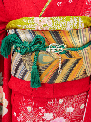 FR-041　赤地ピンク花　振袖