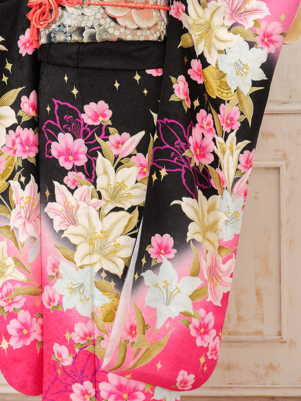 FR-042   黒地ピンク百合　振袖