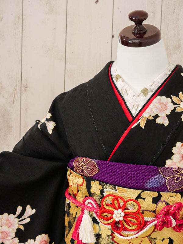 FR-048　黒地ピンク花　振袖